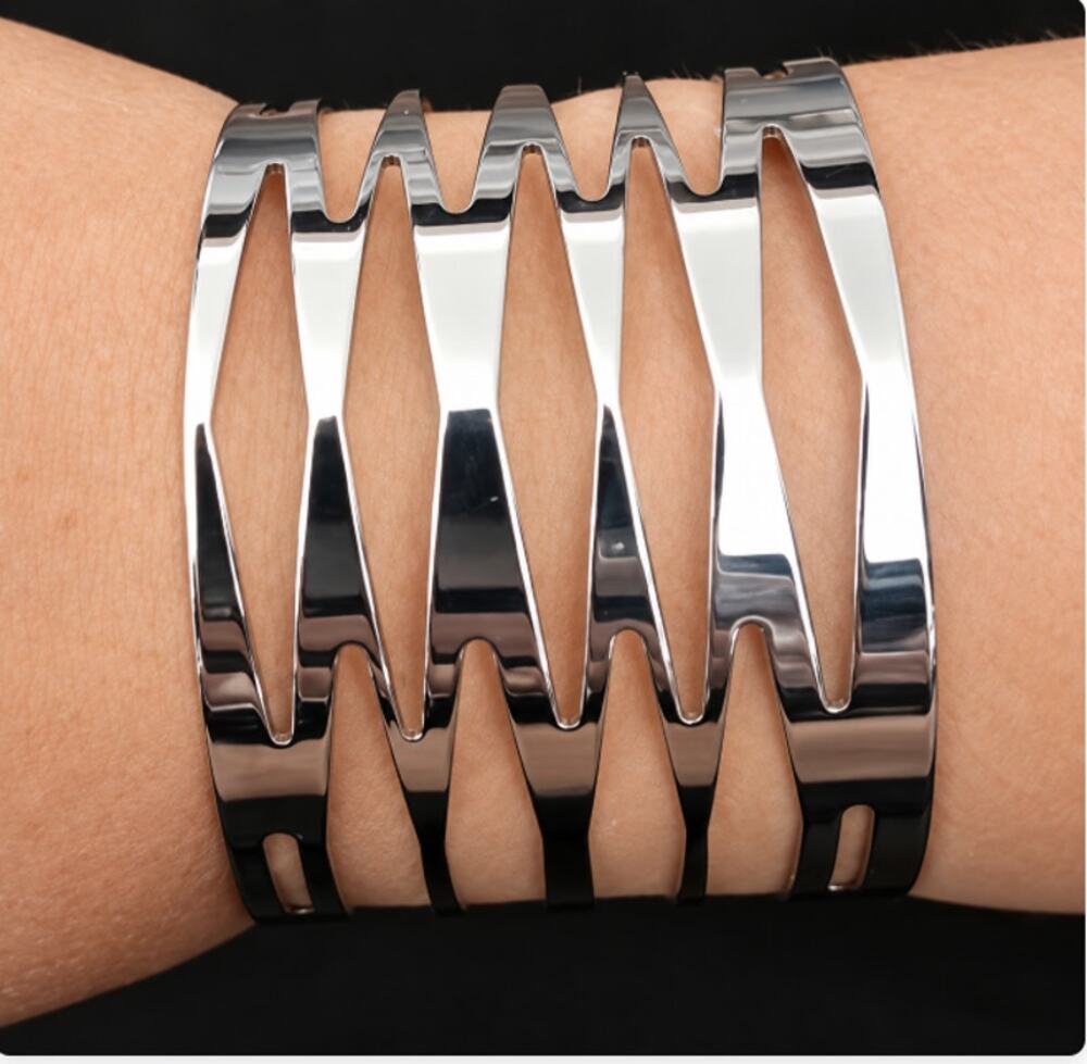 Silver Tone Metal Openwork Cuff Bracelet Modern Style